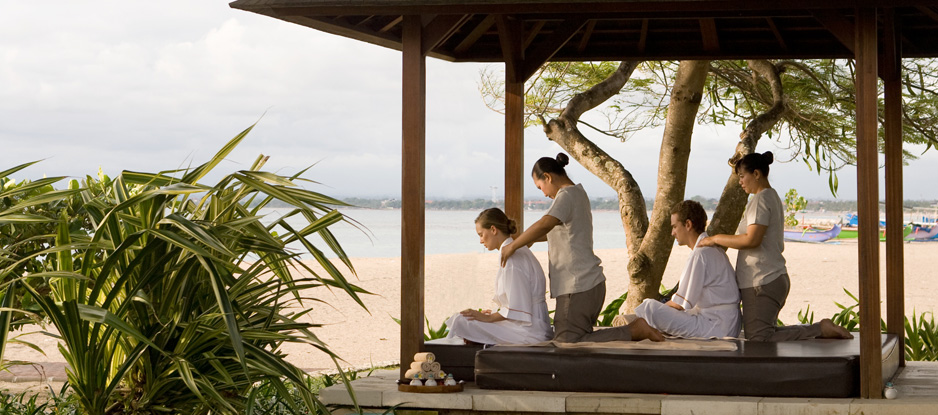 Spa_Holiday-Inn-Resort-Baruna-Bali_Spa-treatment-at-the-bale